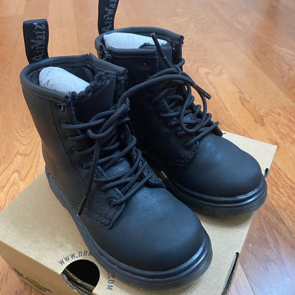 Dr. Martens 1460 Serena Faux Fur Lined Lace Up boots